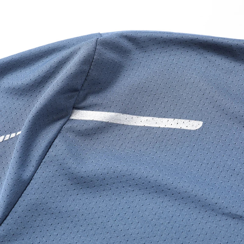 CHRLCK Men's T-Shirt – Performance &amp; Comfort for Running, Hiking and More
